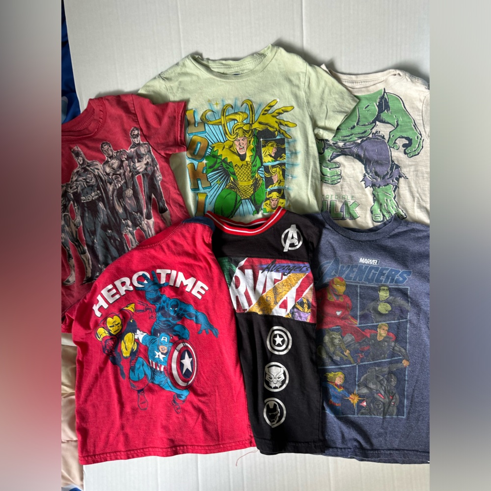 6 Superhero T Shirt Bundle for boys Size 4/5 XS
